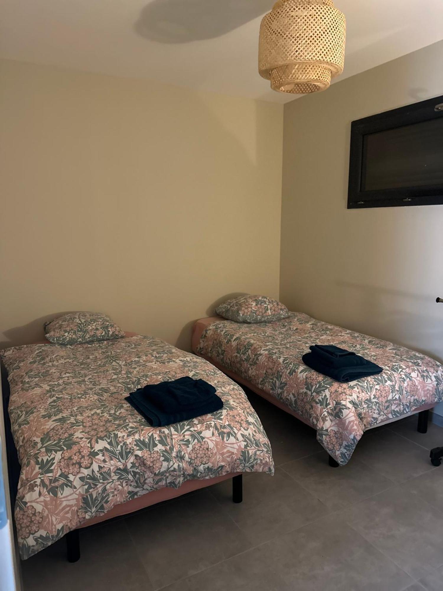 Maison T3 Dans Un Village Calme Saint-Mitre-les-Remparts 외부 사진