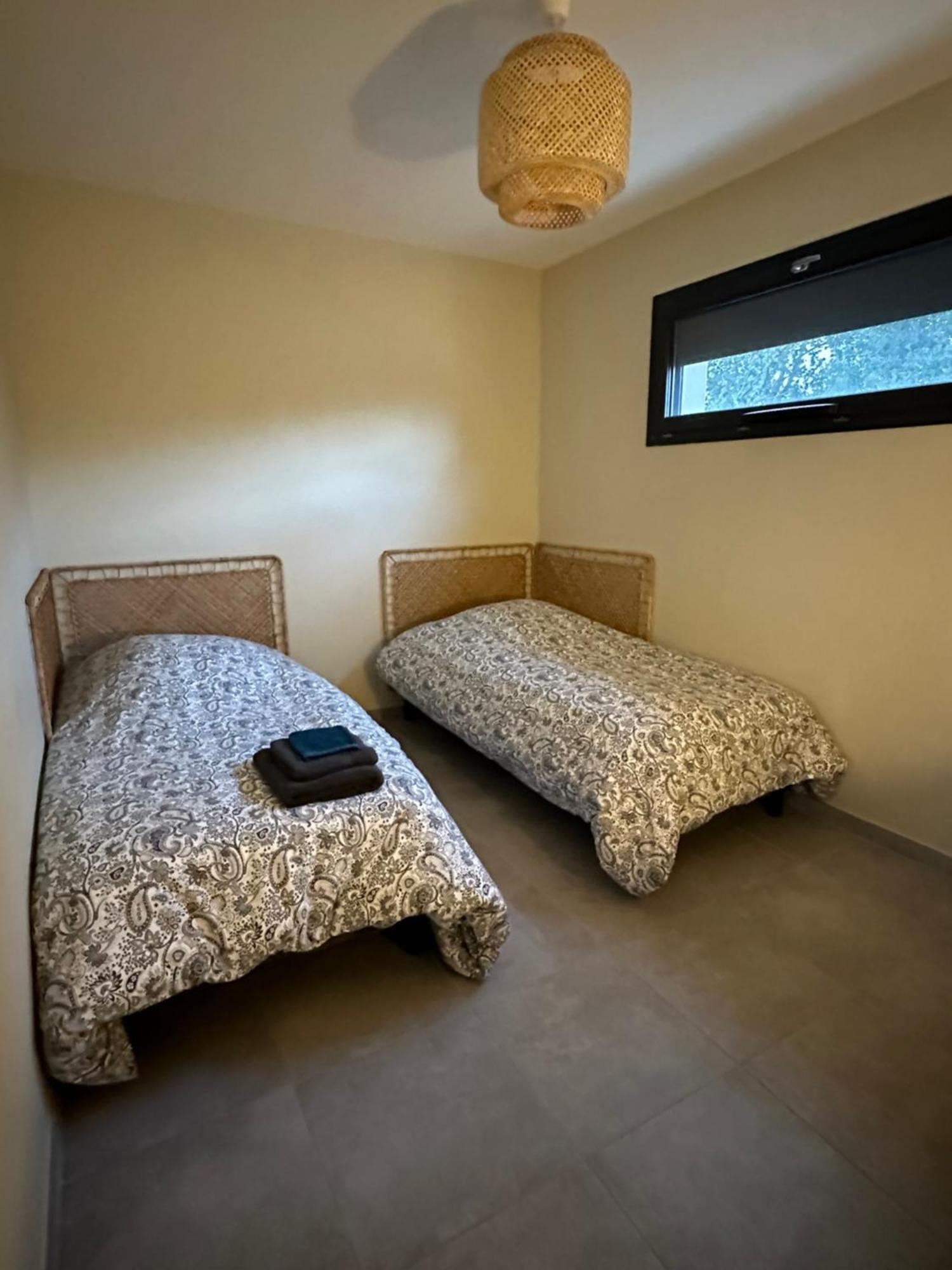 Maison T3 Dans Un Village Calme Saint-Mitre-les-Remparts 외부 사진